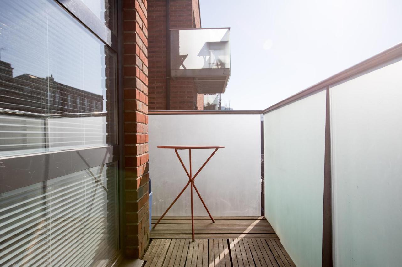 Luxury 2-Bed Flat Parking And Close To The Tube London Kültér fotó